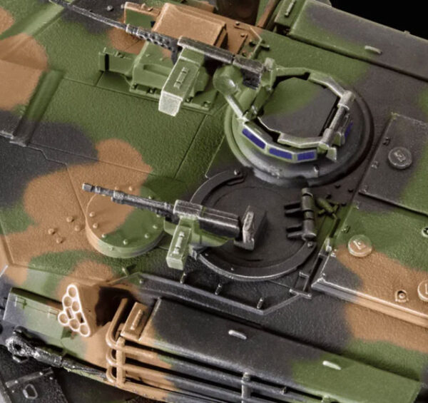 Tanque M1A1 AIM(SA)- M1A2 Abrams 1/72 - Revell 03346 - 126 piezas - Imagen 4