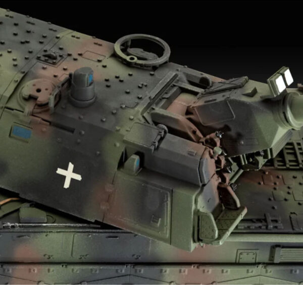 Tanque Panzerhaubitze 2000 1/72 - Revell 03347 - 130 piezas - Imagen 4